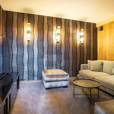 Carte Blanche Cullinan Chalet Val Thorens